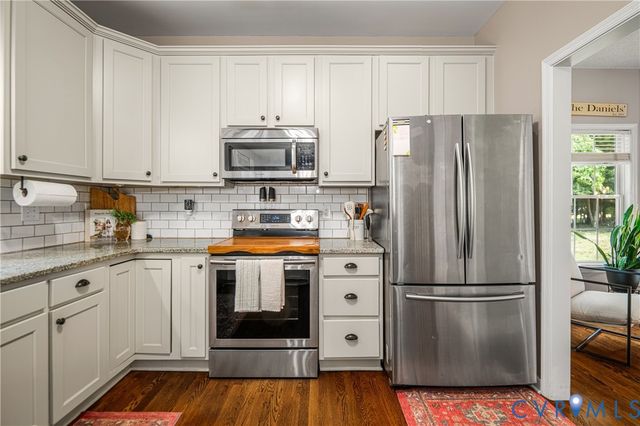 13331 Walke Pointe Way, Chesterfield, VA 23832