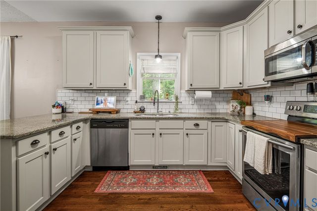 13331 Walke Pointe Way, Chesterfield, VA 23832