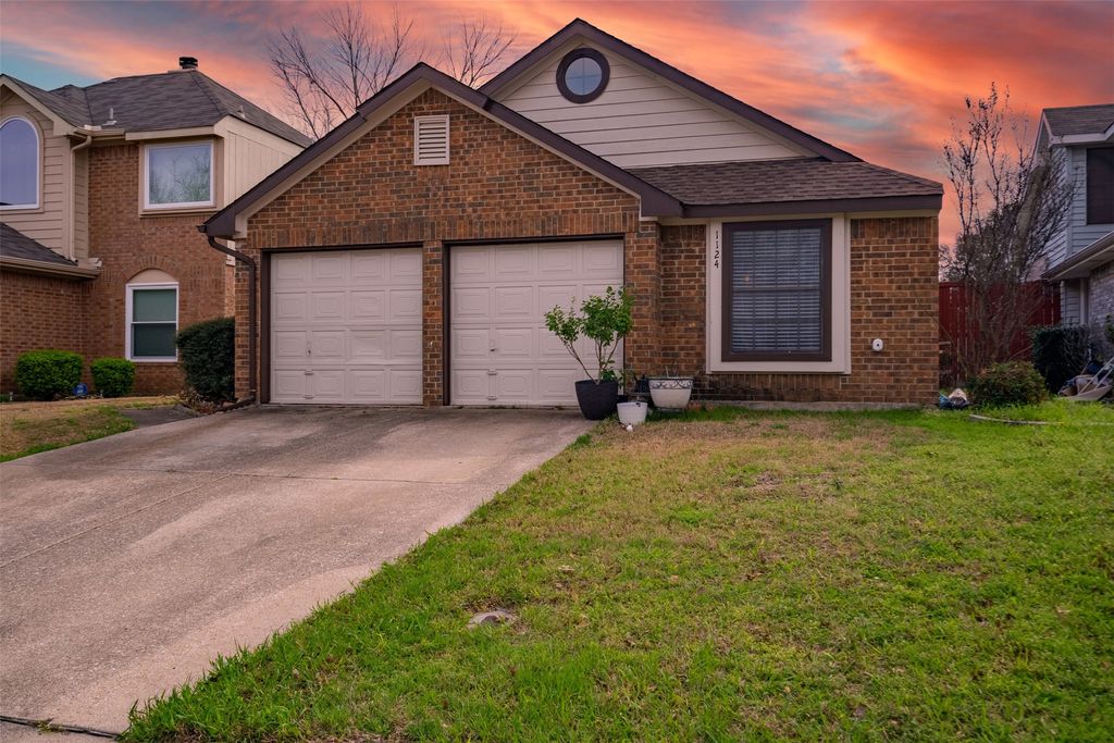 1124 Settlers Way, Lewisville, TX 75067