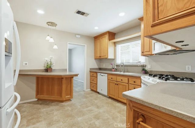 5346 E Flagstone Street, Long Beach, CA 90808