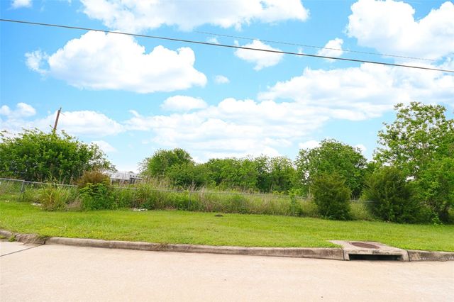 2625 Hillhouse Road, Pearland, TX 77584