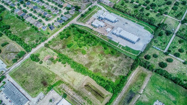 2625 Hillhouse Road, Pearland, TX 77584