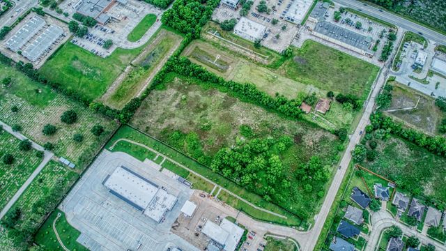 2625 Hillhouse Road, Pearland, TX 77584