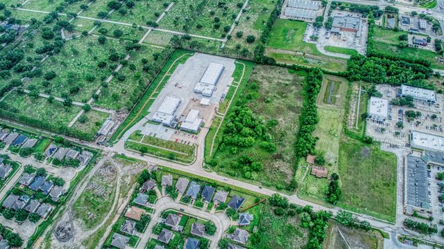 2625 Hillhouse Road, Pearland, TX 77584