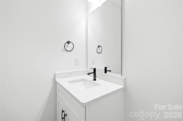 6900 Barrington Drive, Charlotte, NC 28215