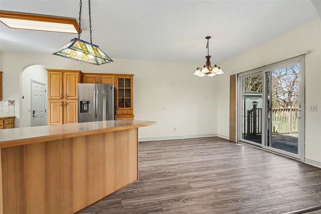 27580 Manchester Circle, Paw Paw, MI 49079