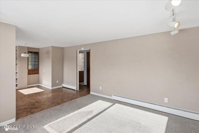 1701 W 36th Avenue, Anchorage, AK 99517