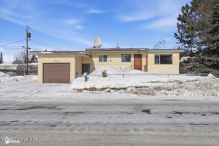 1701 W 36th Avenue, Anchorage, AK 99517