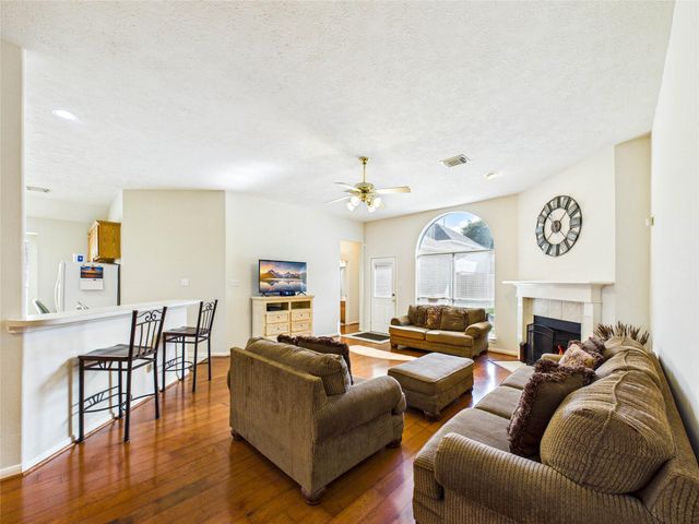 1119 Sussex Trail, Pearland, TX 77584