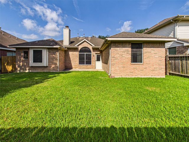 1119 Sussex Trail, Pearland, TX 77584