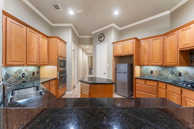 14 Mystic Pines Court, The Woodlands, TX 77382