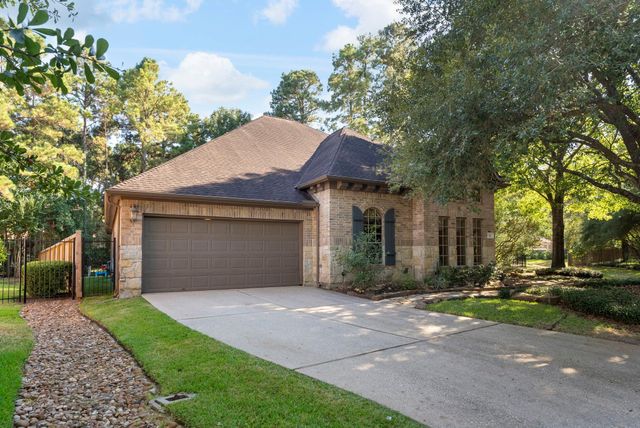 14 Mystic Pines Court, The Woodlands, TX 77382