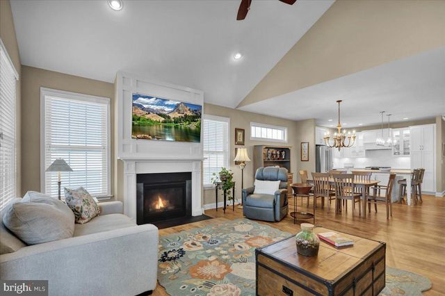 459 VALOR DR, Lititz, PA 17543