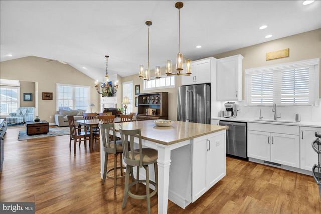 459 VALOR DR, Lititz, PA 17543