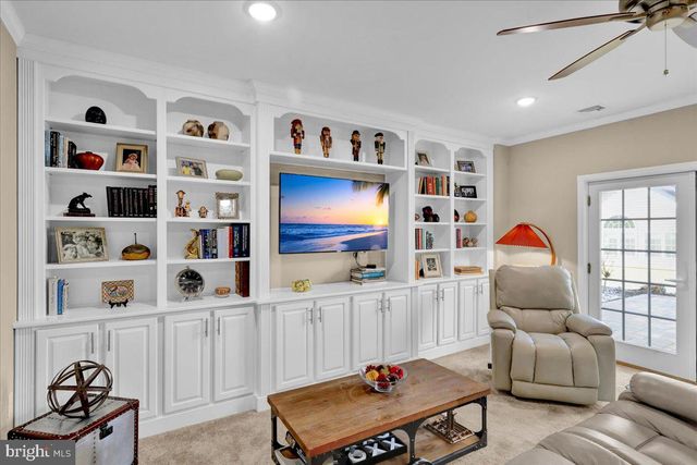 459 VALOR DR, Lititz, PA 17543