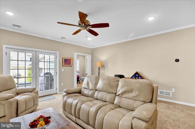 459 VALOR DR, Lititz, PA 17543