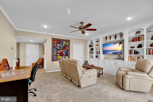 459 VALOR DR, Lititz, PA 17543