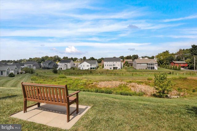 459 VALOR DR, Lititz, PA 17543