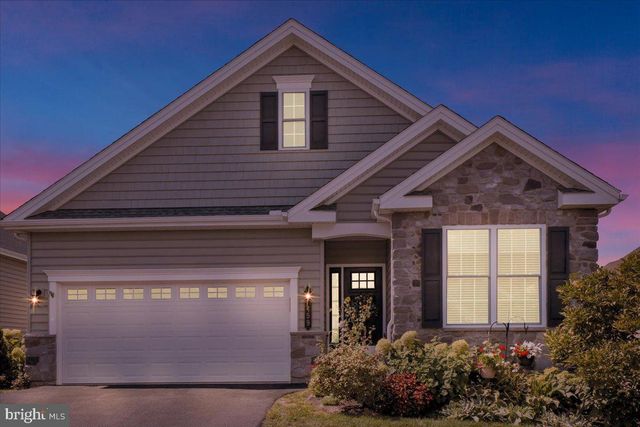 459 VALOR DR, Lititz, PA 17543