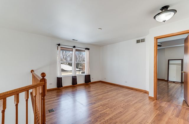 1544 Suncrest Lane, Bolingbrook, IL 60490