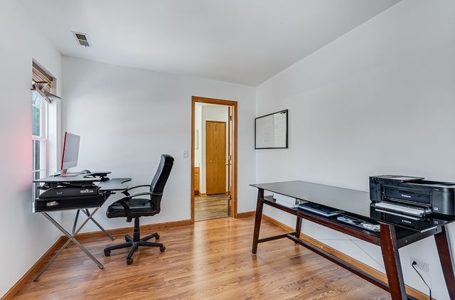 1544 Suncrest Lane, Bolingbrook, IL 60490