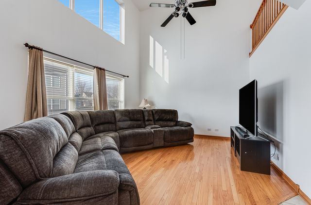 1544 Suncrest Lane, Bolingbrook, IL 60490