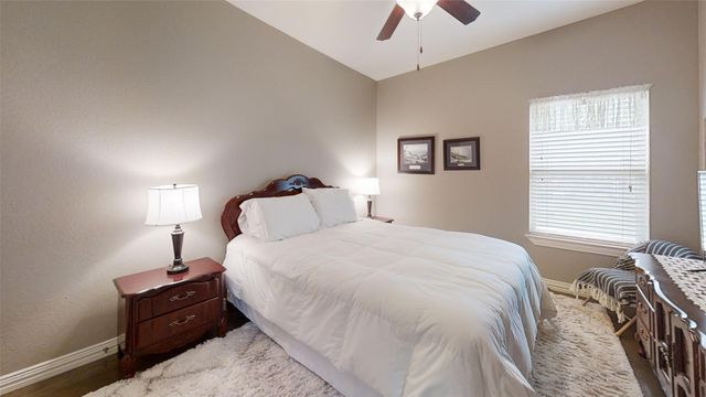 3904 Laramie Trail, Granbury, TX 76048