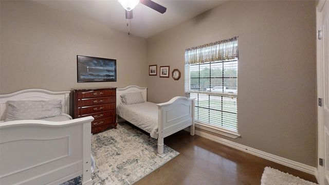 3904 Laramie Trail, Granbury, TX 76048