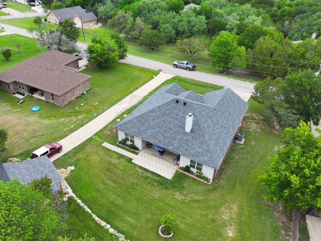 3904 Laramie Trail, Granbury, TX 76048