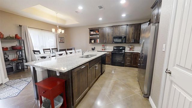 3904 Laramie Trail, Granbury, TX 76048
