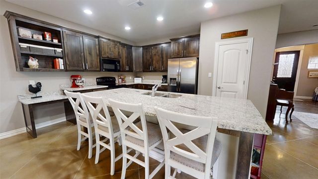 3904 Laramie Trail, Granbury, TX 76048