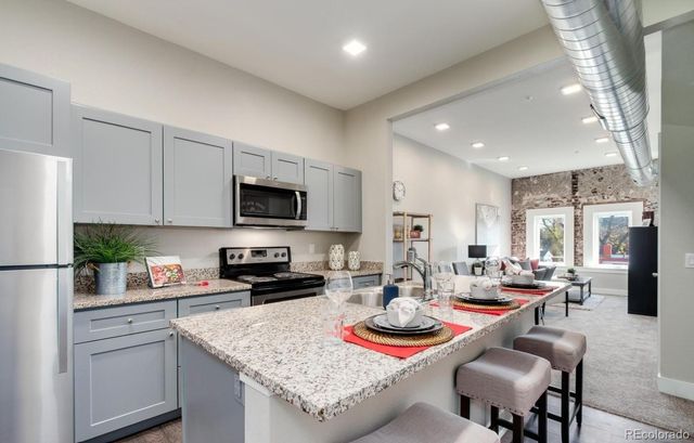 300 S Logan Street 211, Denver, CO 80209