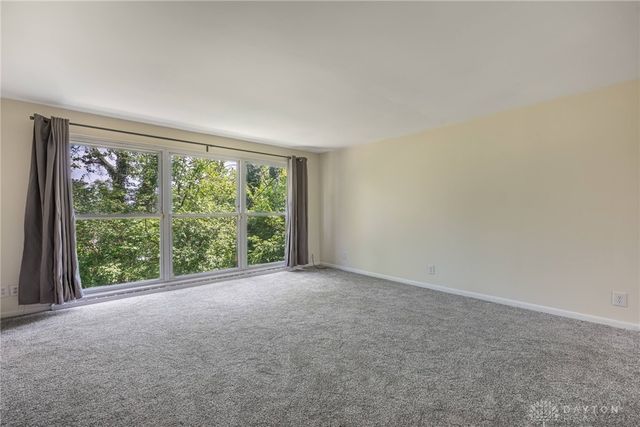 415 Hyde Park Drive, Hamilton, OH 45013