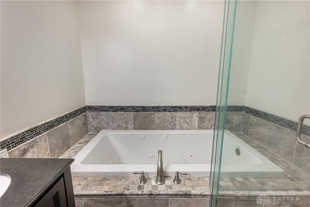 415 Hyde Park Drive, Hamilton, OH 45013