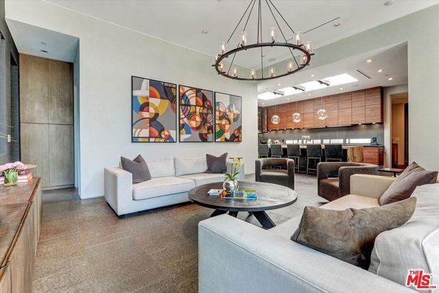 1049 Loma Vista Drive, Beverly Hills, CA 90210