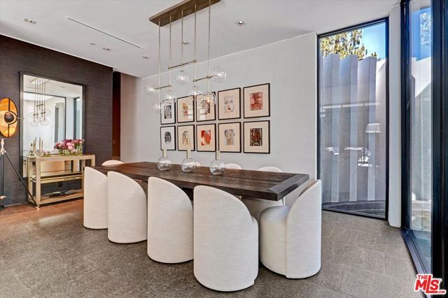 1049 Loma Vista Drive, Beverly Hills, CA 90210