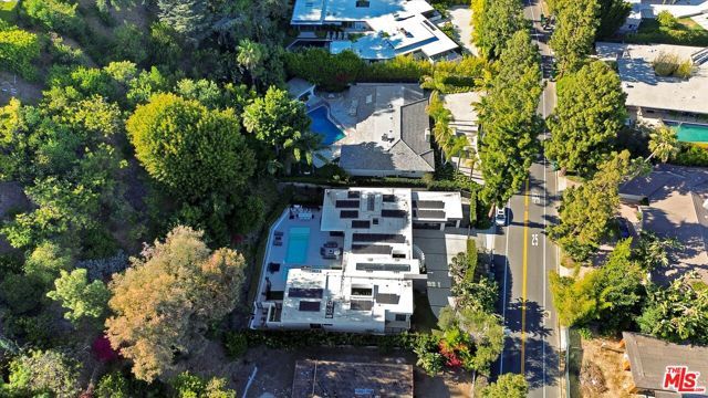 1049 Loma Vista Drive, Beverly Hills, CA 90210