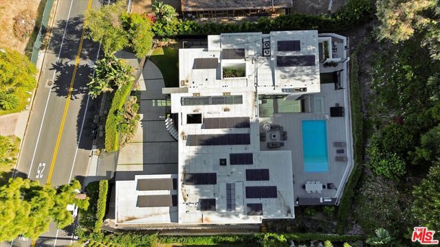1049 Loma Vista Drive, Beverly Hills, CA 90210