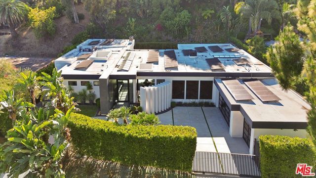 1049 Loma Vista Drive, Beverly Hills, CA 90210
