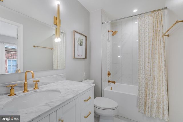 1507-D N COLONIAL TER, Arlington, VA 22209