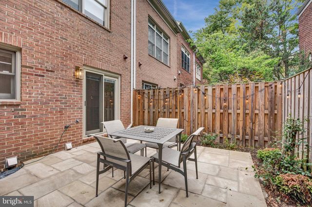 1507-D N COLONIAL TER, Arlington, VA 22209