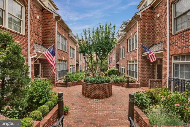 1507-D N COLONIAL TER, Arlington, VA 22209