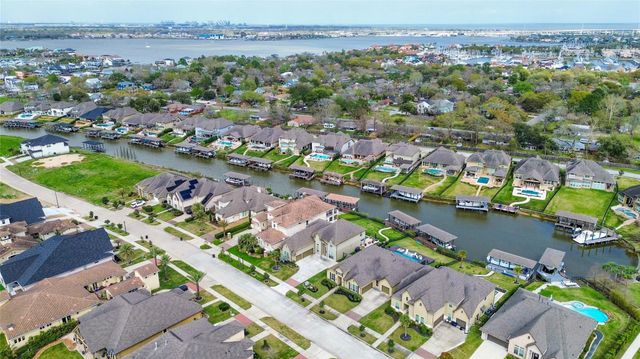 631 Appia Drive, Kemah, TX 77565