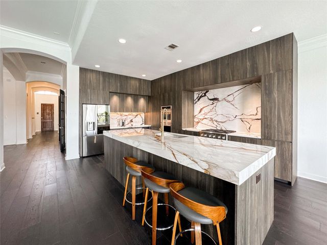 631 Appia Drive, Kemah, TX 77565