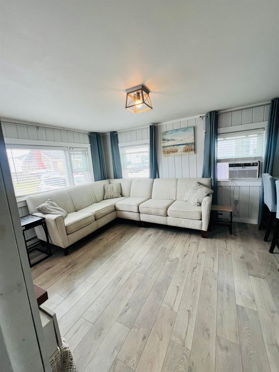 Image 13 of property listing at 24 Wall Street, Hampton, NH 03842