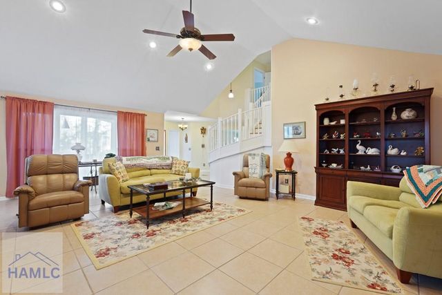 10 Pinetree Road, Midway, GA 31320