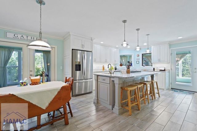 10 Pinetree Road, Midway, GA 31320