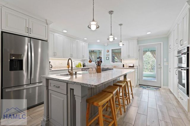 10 Pinetree Road, Midway, GA 31320