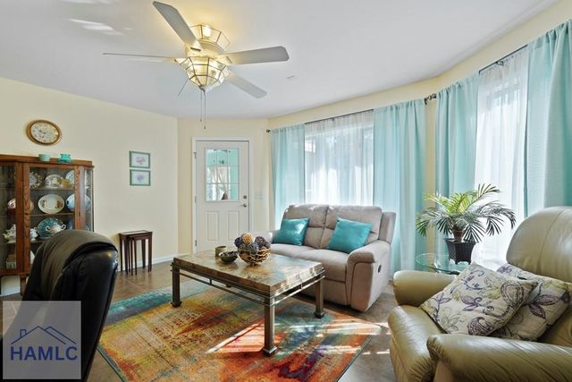 10 Pinetree Road, Midway, GA 31320