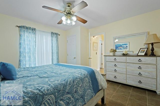 10 Pinetree Road, Midway, GA 31320